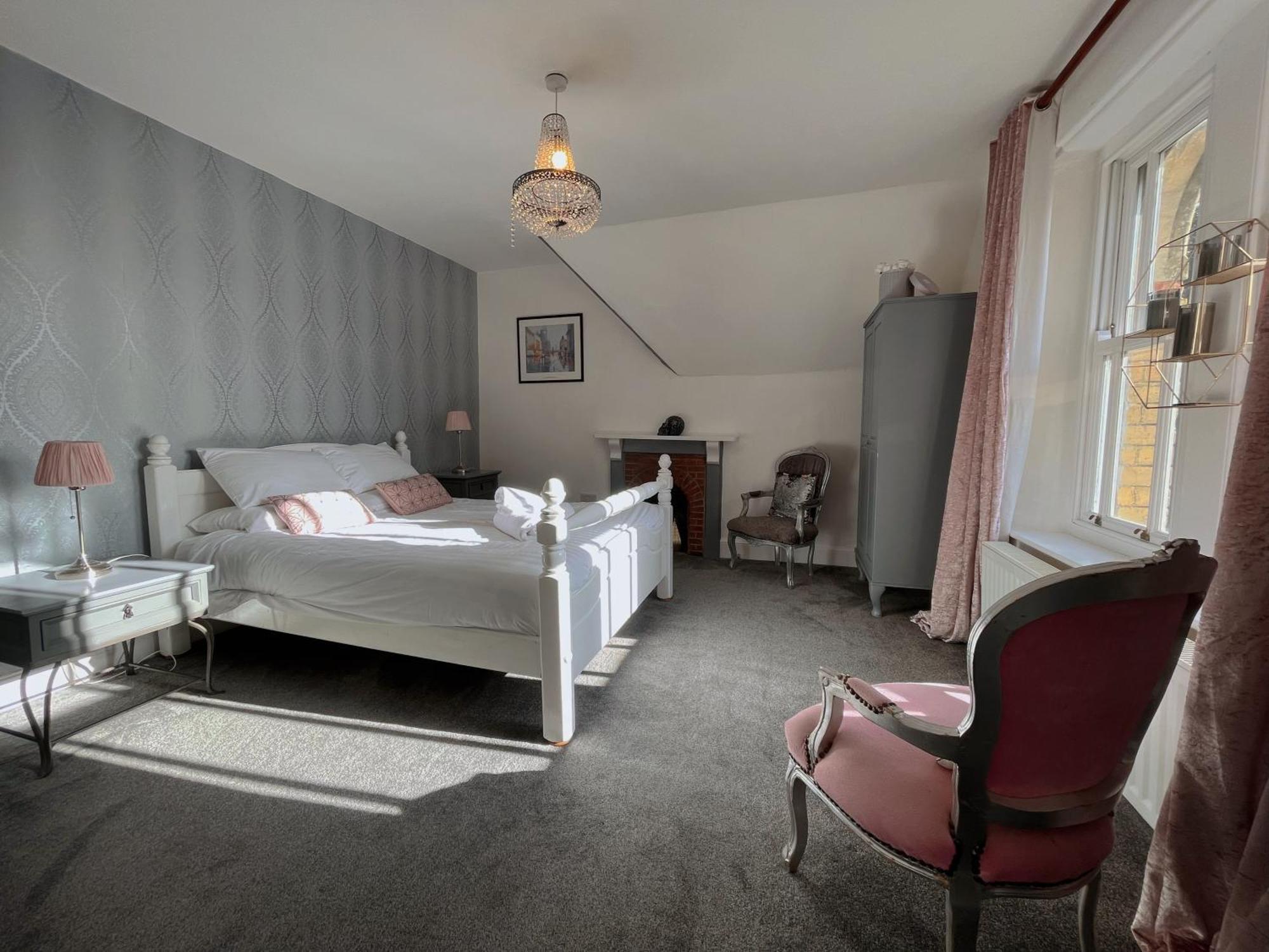 Exquisite 10 Bed Villa Hot Tub And Games Room Барнстапл Экстерьер фото